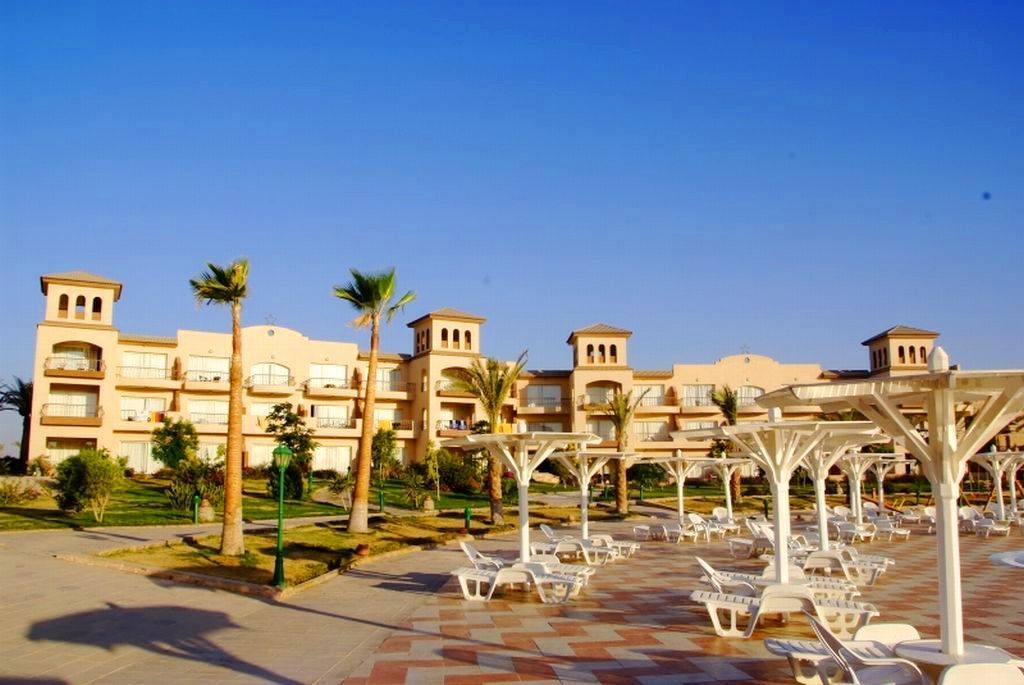 Pensee Royal Garden Beach Resort El Qoseir Exterior photo